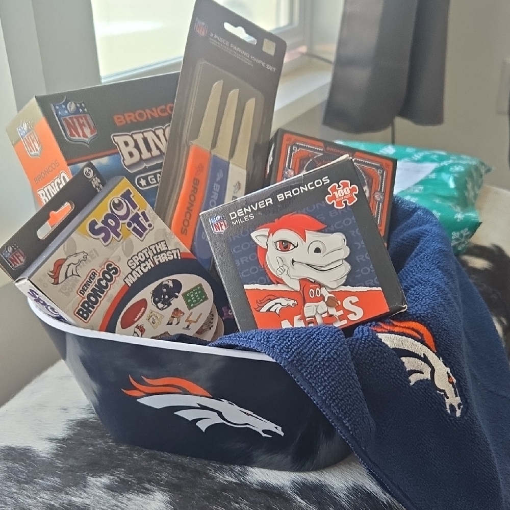NFL Denver Broncos Gift Set - Blue and Orange